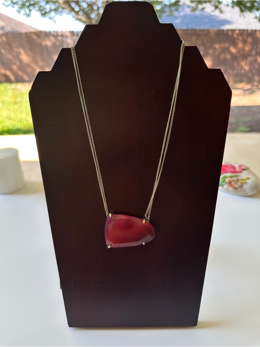 Kendra Scott Sandra Pendant Necklace with faceted red agate stone